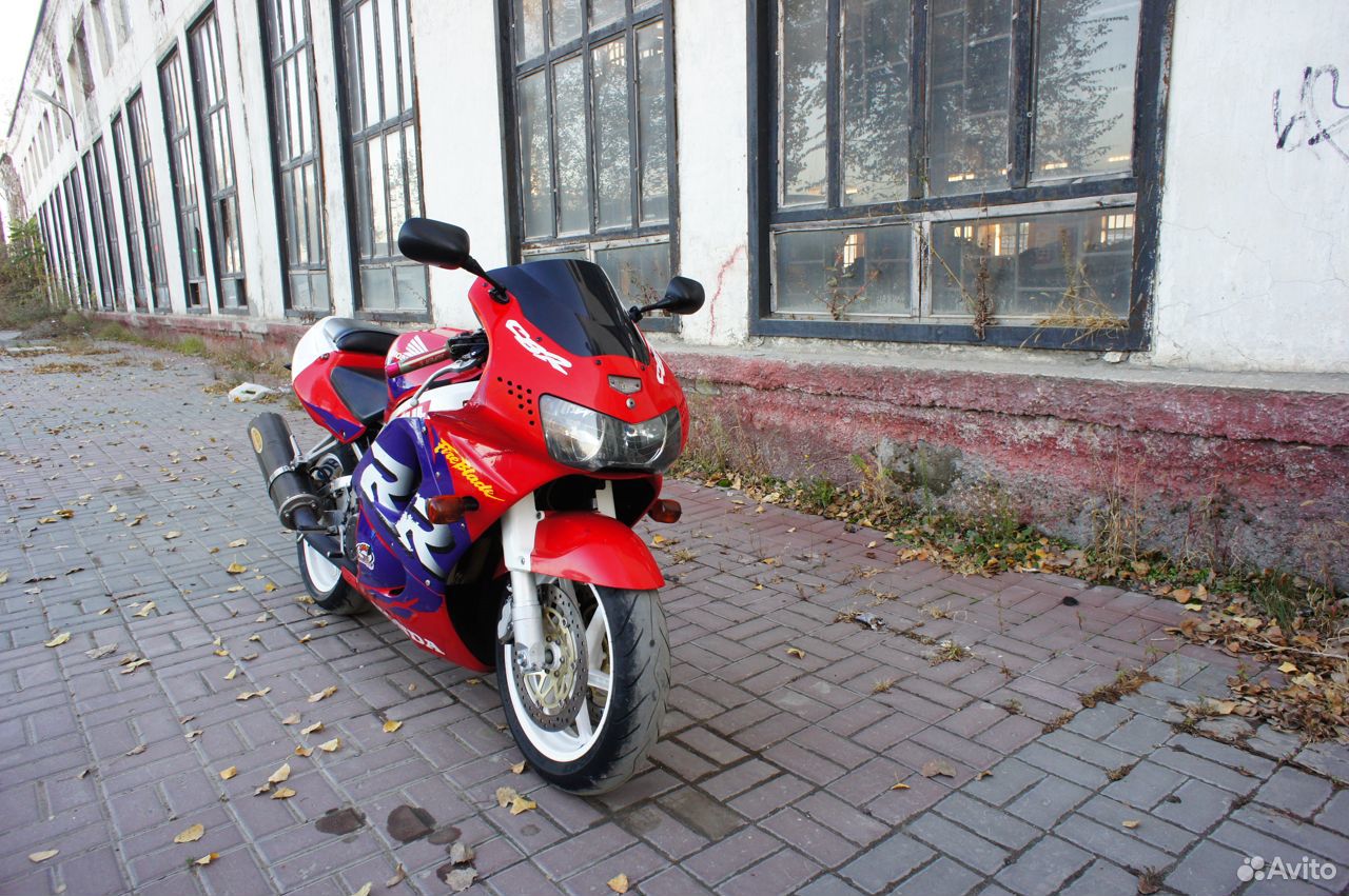 Мотоциклы б у ростовской области. Honda CBR 919 1998. CBR 919 Red Black.