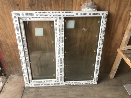 Окно двухкамерное rehau 120x120 см