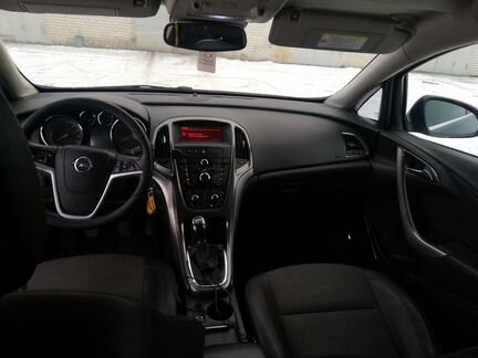 Opel Astra 1.6 МТ, 2011, 147 000 км