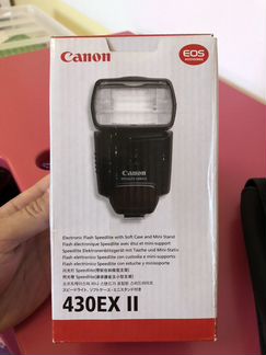 Вспышка камеры Canon 430 EX II