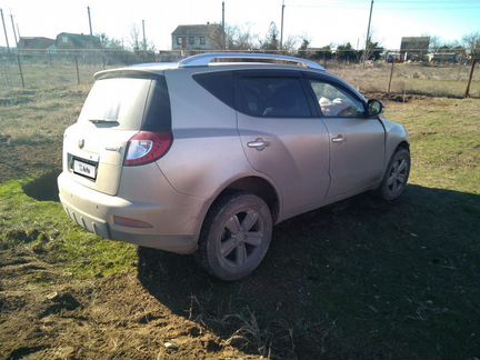 Geely Emgrand X7 2.4 AT, 2015, битый, 60 000 км