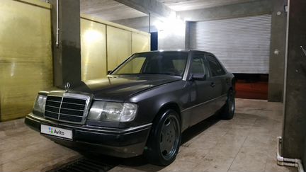 Mercedes-Benz W124 2.2 МТ, 1990, 288 572 км