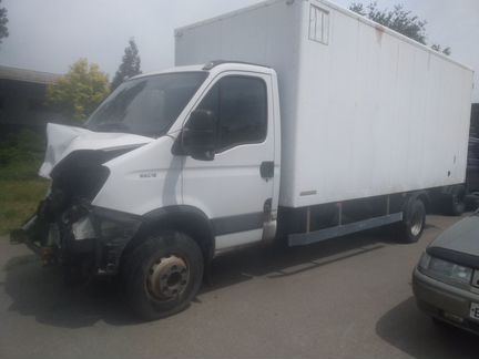 Iveco Daily 3.0 МТ, 2012, битый, 450 000 км