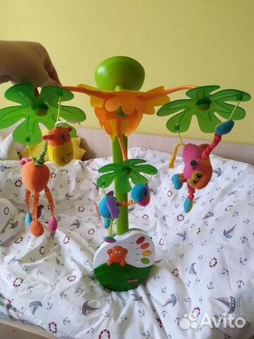 Продам музыкальный мобиль на кроватку
