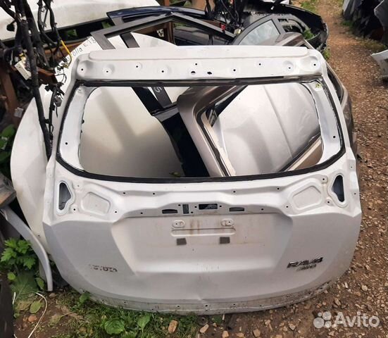 Крышка багажника Toyota Rav4 ca40