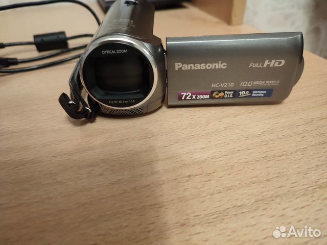 Видеокамера Panasonic HC-V210