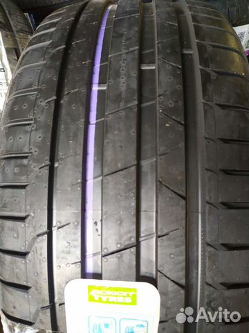 Nokian Tyres Hakka Black 2 SUV 275/50 R20