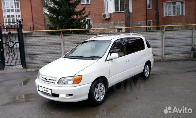 Toyota Ipsum 2.0 AT, 2000, 350 000 км