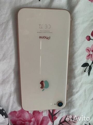 Телефон iPhone 8 64 gb