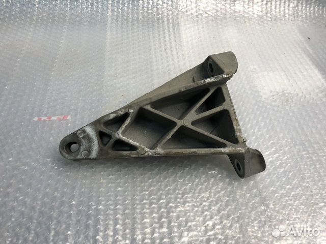 Кронштейн двигателя 4.0L Ford Mustang V 09-14