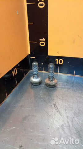 Болт редуктора M16x2x50 DAF