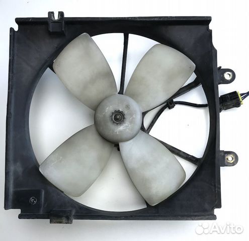 Вентилятор охлаждения двигателя Мазда 626 1995г