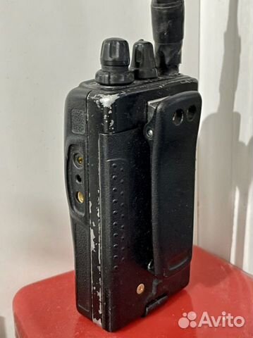 Рация Yaesu FT-60R