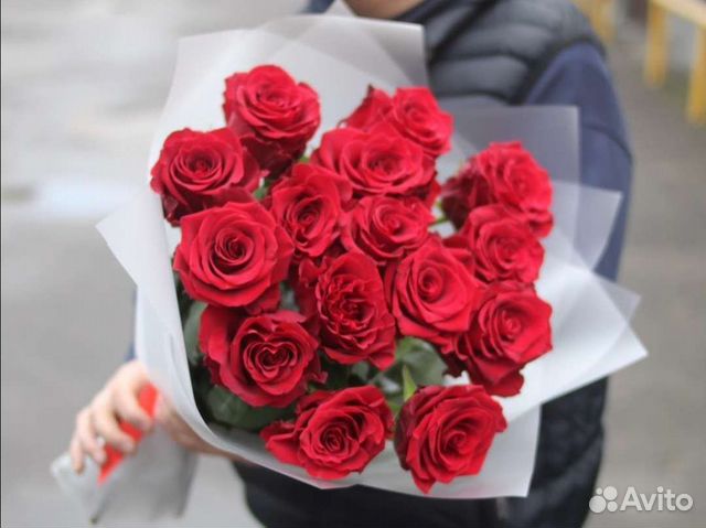 Букет роз 15 роз. Красные розы. Доставка цветов