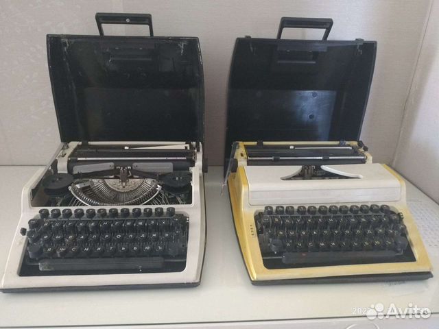 Печатная машинка Любава