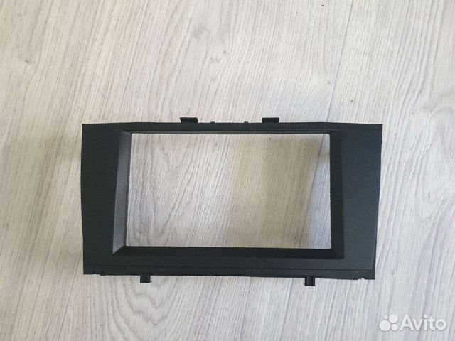 Переходная рамка для toyota avensis 2009г