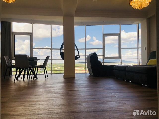 

Квартира-студия, 57 м², 1 кровать