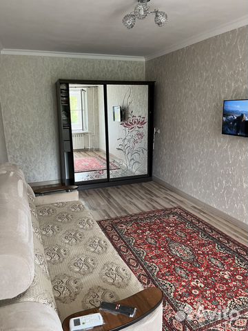 

1-к. квартира, 30 м², 3/5 эт.