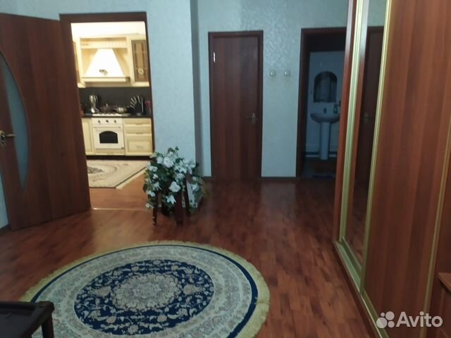 

3-к. квартира, 80 м², 3/10 эт.