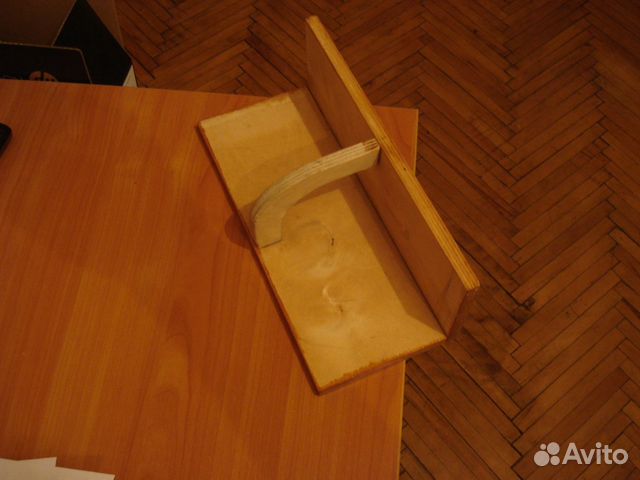 Сталкиватель для бумаг