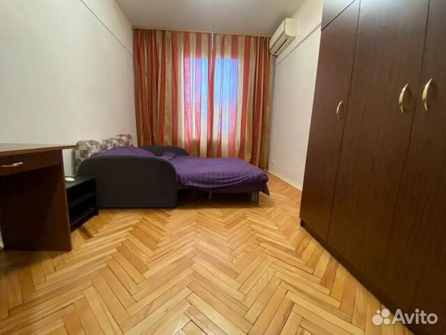

2-к. квартира, 63 м², 4/6 эт.
