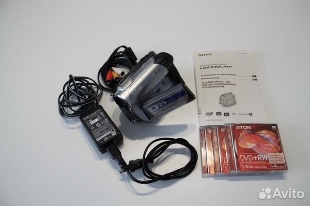 Видеокамера Sony Handycam