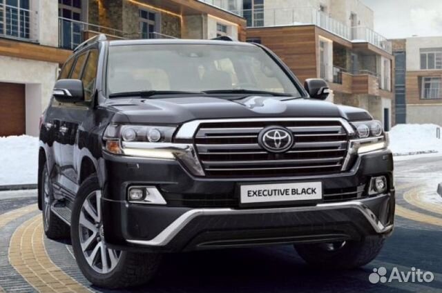 Обвес тюнинг Executive на Toyota Land Cruiser 200 Обвес тюнинг Executive на Toyota Land Cruiser 200
