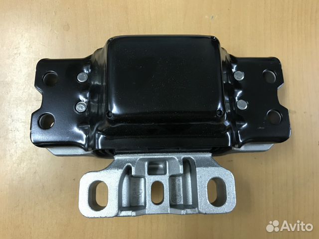 Опора двигателя левая VW Audi Skoda Seat