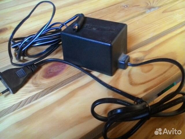 Блок питания 220 V на 30 V 400 mA Блок питания 220 V на 30 V 400 mA