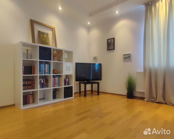 

1-к. квартира, 50 м², 4/5 эт.