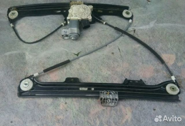 BMW E60 Стеклоподьемник пер. L 7 075 667 BMW E60 Стеклоподьемник пер. L 7 075 667