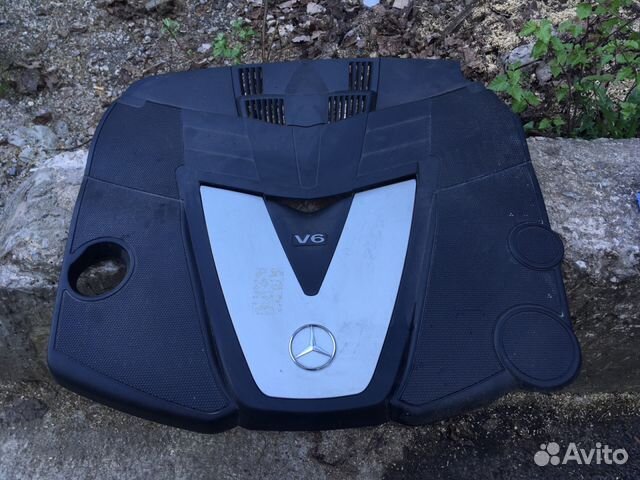Mercedes-Benz крышка двигателя 642 Mercedes-Benz крышка двигателя 642