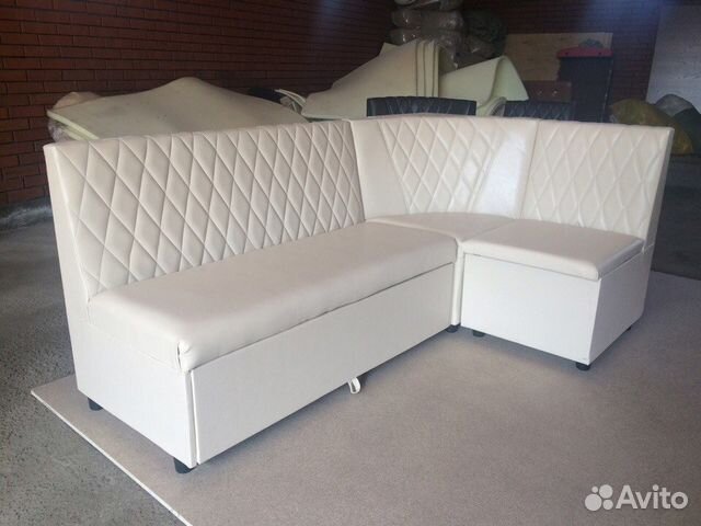 Кухонный угловой диван, со спальным местом