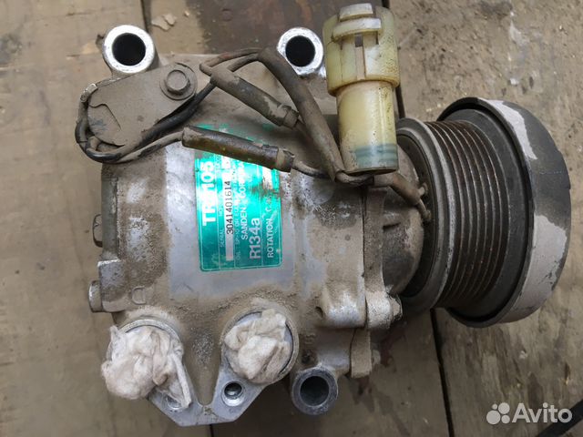 Компрессор кондиционера Range Rover 2 p38 Компрессор кондиционера Range Rover 2 p38