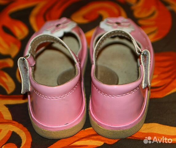 Милые розовые туфли с цветочком. Размер 26 Милые розовые туфли с цветочком. Размер 26