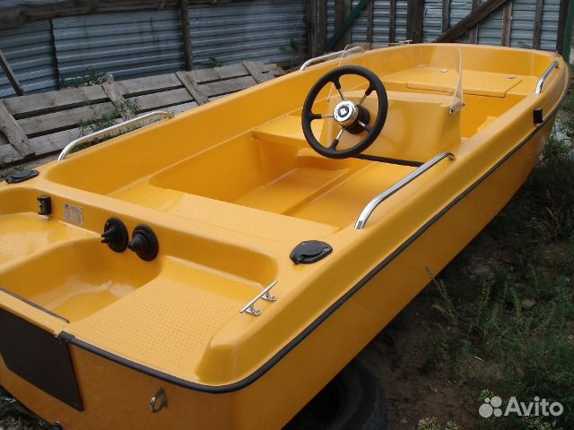 Лодка Кайман стеклопластик тримаран 350 (заводская Лодка Кайман стеклопластик тримаран 350 (заводская