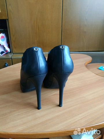 Ботильоны Guess