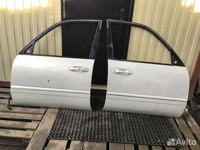 Двери Toyota Land Cruiser 100 LX470 1999-2007 Двери Toyota Land Cruiser 100 LX470 1999-2007