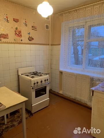 2-к квартира, 44 м², 1/3 эт.