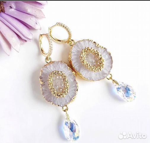 Серьги новые в бархатной коробочке