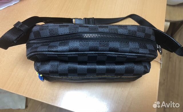 Сумка на пояс Louis Vuitton Bumbag