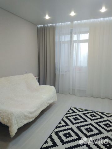 2-к квартира, 68.4 м², 1/6 эт.