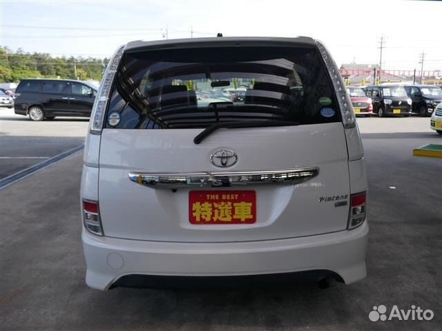 Toyota Isis 1.8 CVT, 2014, 31 000 км