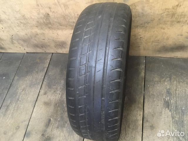 Шина 195/65 R15 б/у 1 штука лето viatti strada