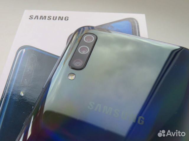 Смартфон SAMSUNG Galaxy A70 на Гарантии, комплект Смартфон SAMSUNG Galaxy A70 на Гарантии, комплект