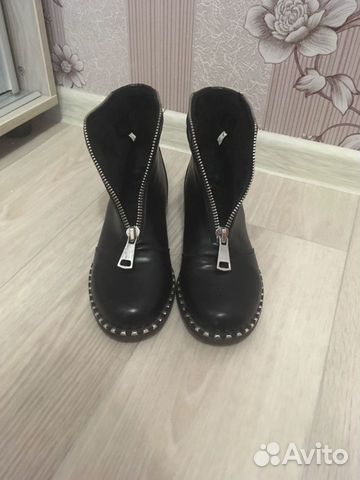 Продаются ботинки