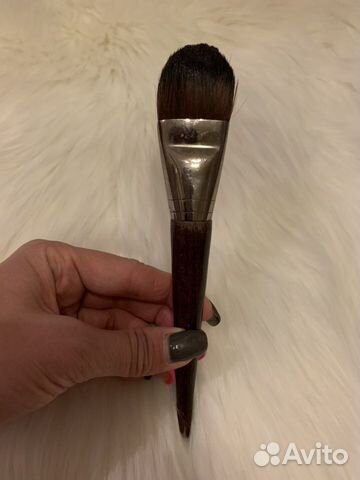 Профессиональная кисть для макияжа