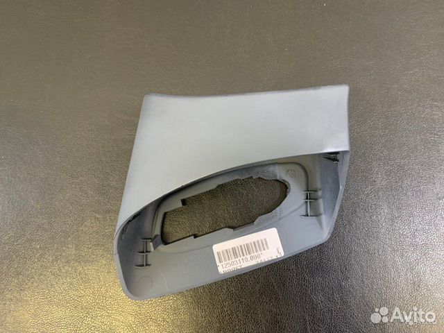 Накладка правого зеркала Peugeot 308