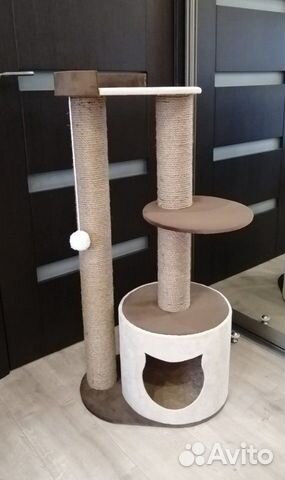Домики с когтеточками для кошек