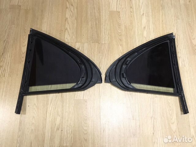 Форточка задней двери Mercedes W213 213